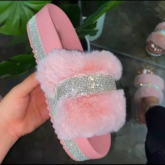Shoes - Luxury pink shiny/fluffy slides/sandals🥰💝